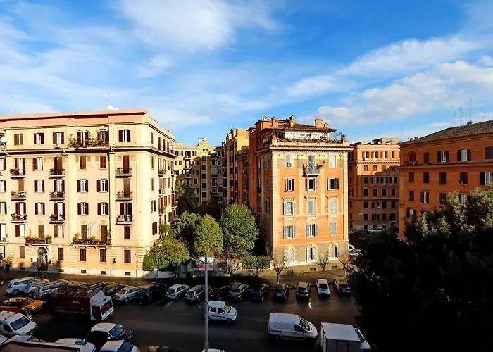 Piazza Capponi